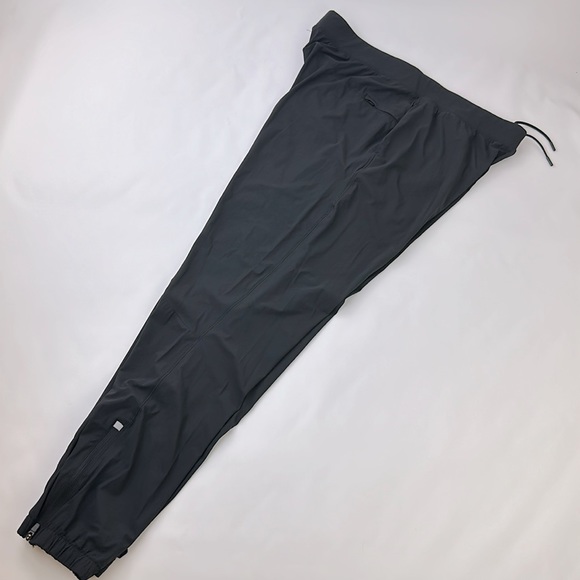 all in motion Men’s light heavyweight Joggers. Black. Large. Zipper Ankles. - Picture 1 of 7